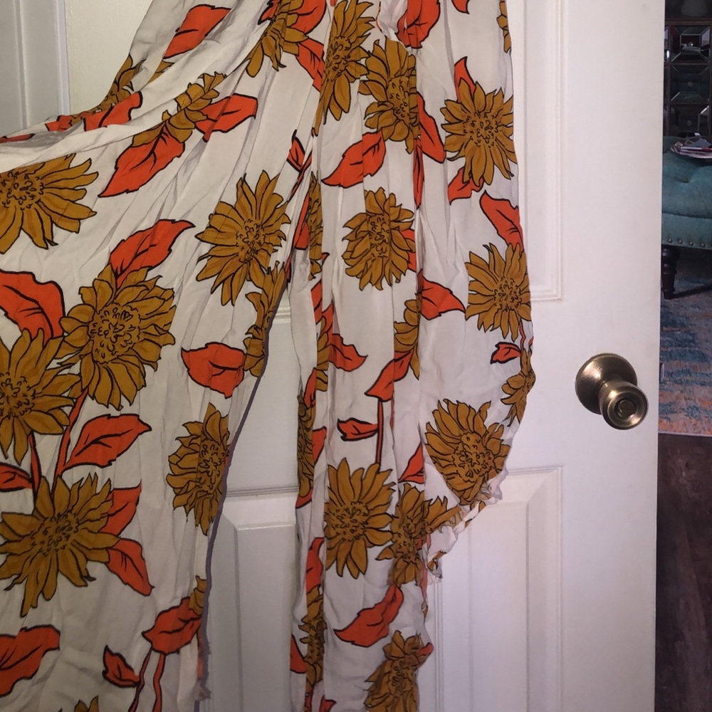 Romper - Picture 2 of 2